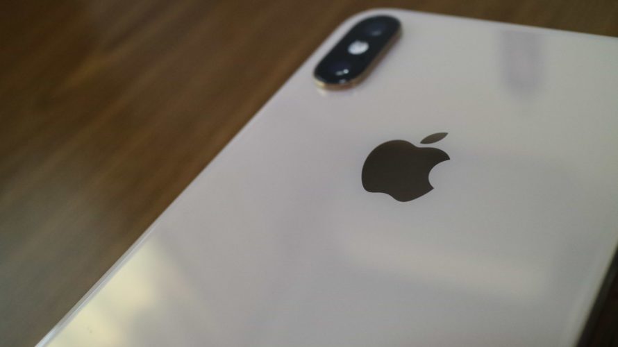 iPhone Xs レビュー。裸運用